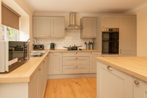 Familien-Ferienhaus, mit Bad, Gartenblick (RC) | Eigene Küche