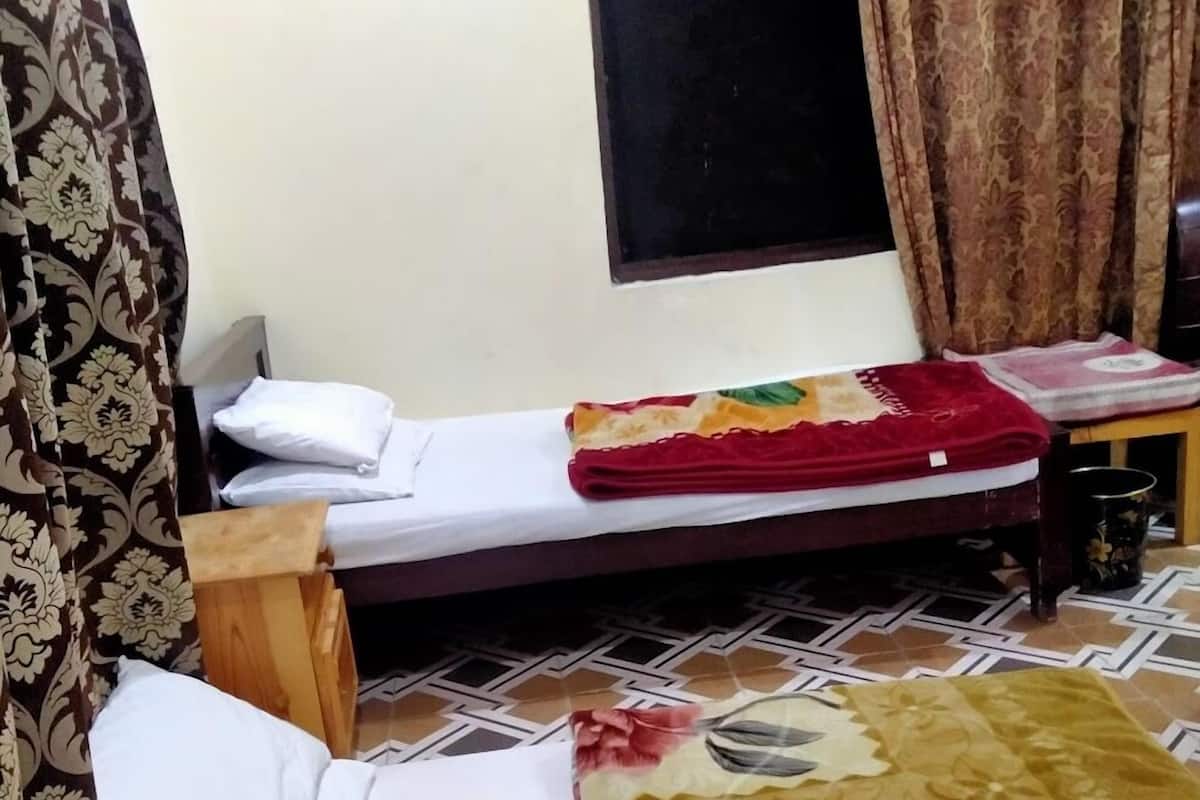 Deluxe Double Room, River View | Soundproofing, iron/ironing board, free WiFi