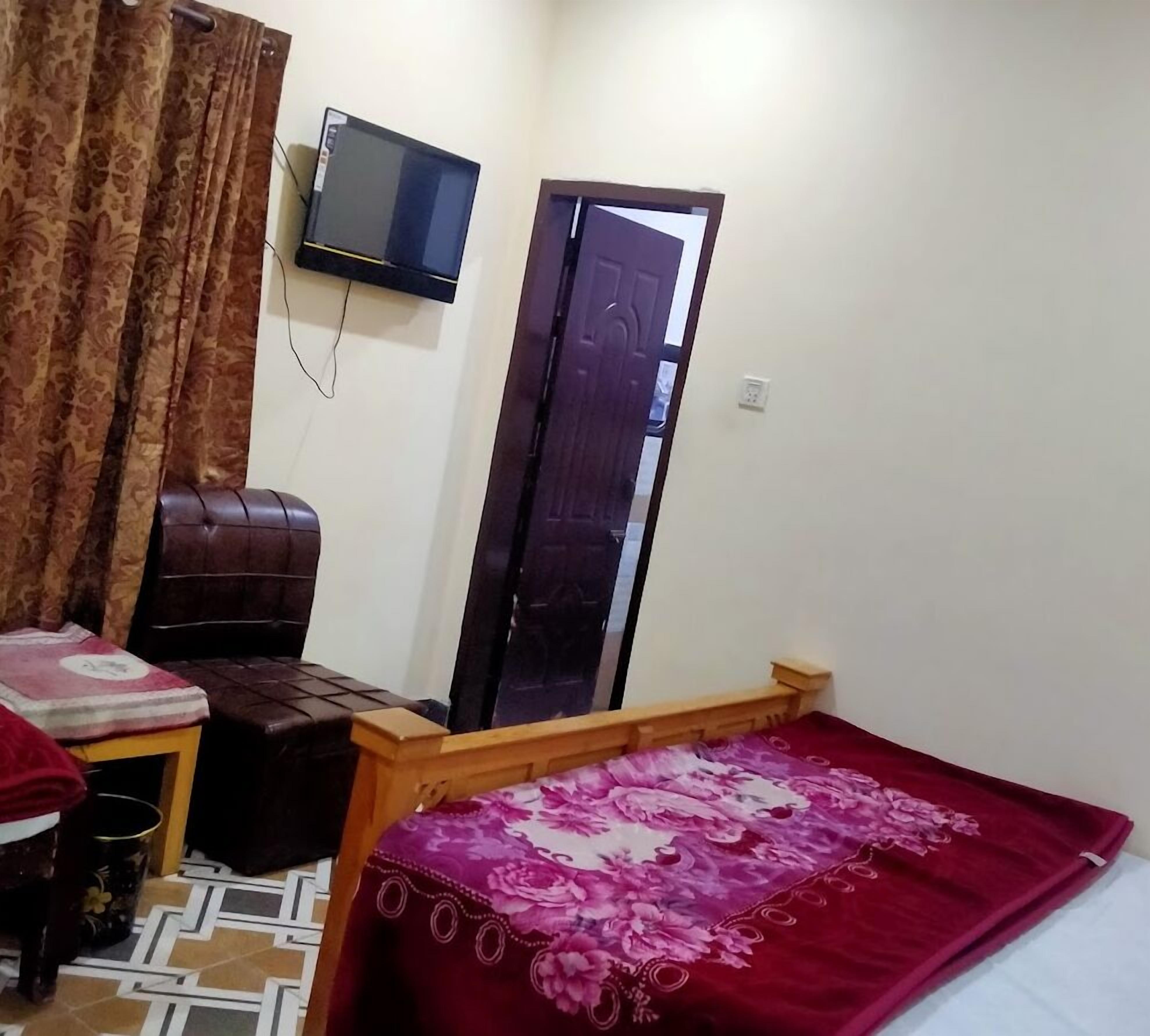 Deluxe Double Room, River View | Soundproofing, iron/ironing board, free WiFi