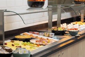 Daily continental breakfast for a fee - Holiday Inn Express & Suites Sion by IHG (Sion)