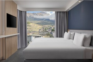 1 bedroom, premium bedding, pillowtop beds, in-room safe