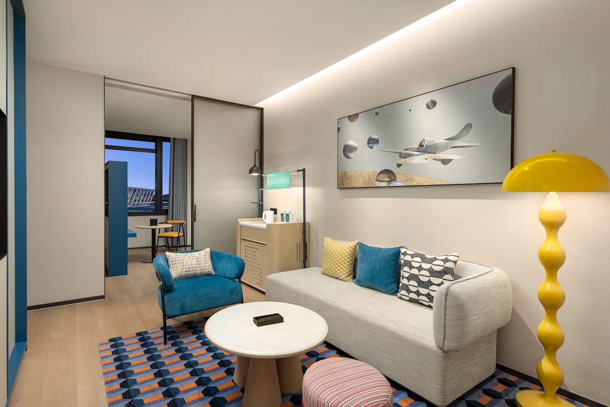 Suíte, 1 cama King | 1 quarto, edredons de pluma, cofres nos quartos