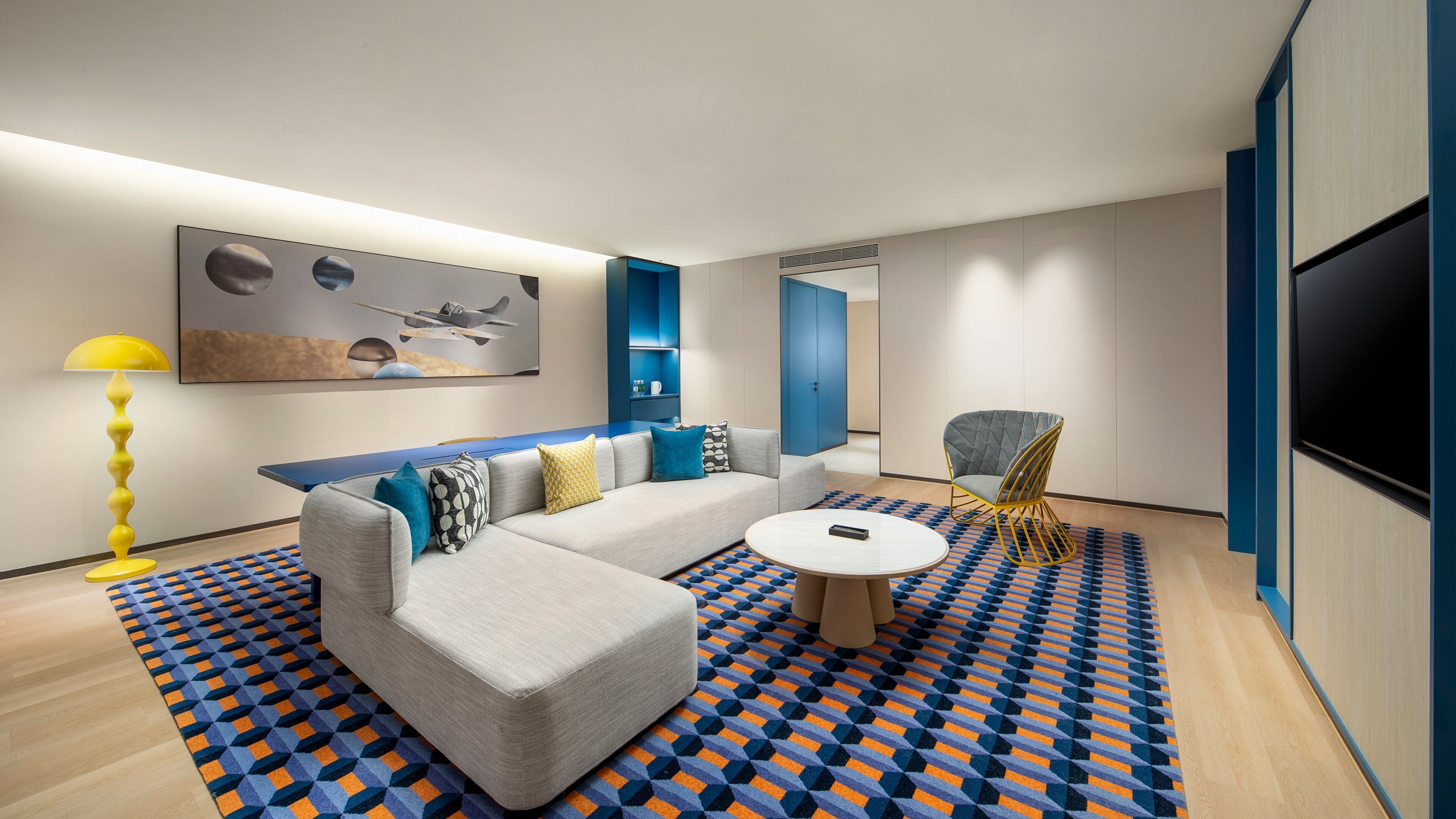 套房, 1 间卧室 (Study Area) | 羽绒被、客房内保险箱、笔记本电脑工作区、遮光窗帘