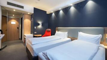 Standardzimmer, 2 Einzelbetten | Bügeleisen/Bügelbrett, kostenloses WLAN