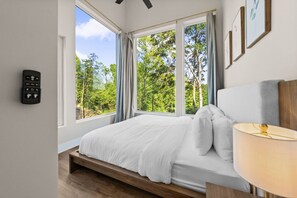 5 habitaciones, tabla de planchar con plancha y wifi gratis 