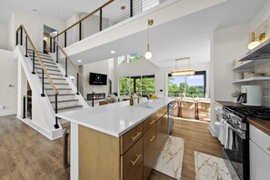 Fridge, microwave, oven, stovetop - Adamina Canyon- Luxurious, Brand New 5BR/3BTH - #8 (Rockbridge)