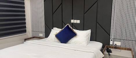 Kamar Ekonomi, balkon, pemandangan kota | Meja kerja, ruang kerja ramah laptop, dan Wi-Fi gratis