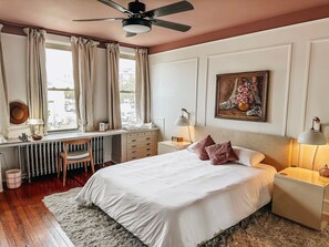 2 Schlafzimmer, Schreibtisch, Bügeleisen/Bügelbrett, kostenloses WLAN