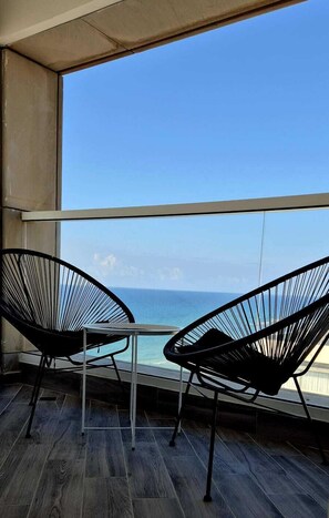 Luxury Suite, Balcony, Sea View | Terrace/patio - 8Go to Leonardo apartments (Bat Yam)