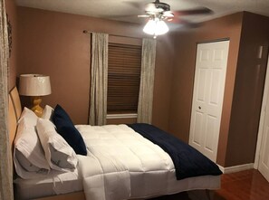1 bedroom, iron/ironing board, free WiFi, bed sheets - Charming studio in delightful Orlando with WiFi and AC (Orlando)