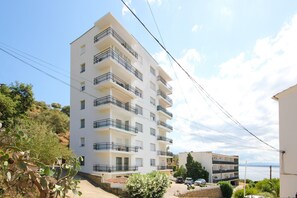 Apartment | Exterior - Apartment in Rosas Near Platja Dels Palangrers (Roses)