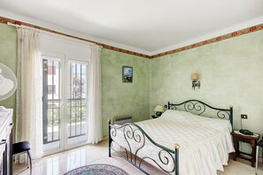Appartement | 2 slaapkamers, een strijkplank/strijkijzer