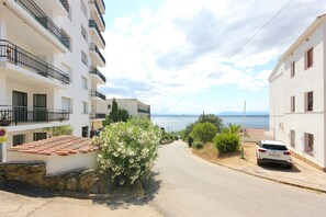 Apartment | Exterior - Apartment in Rosas Near Platja Dels Palangrers (Roses)