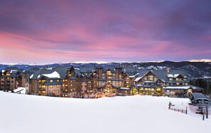 Exterior - 2/28 - 3/7 Ski-in/out, 1-BR condo in Breck, full kitchen, fitness, W/D, sleeps 4 (Breckenridge)