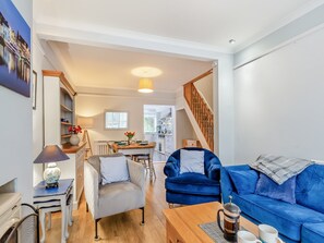 TV, fireplace - 2 bedroom accommodation in Weymouth (Weymouth)