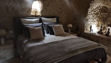 2 chambres, fer et planche Ă repasser, Wi-Fi, draps fournis