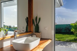 Interior - Villa Paloma with a private pool and 2 air-conditioned bedrooms (Grand-Bourg)