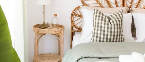 1 bedroom, iron/ironing board, travel crib, WiFi