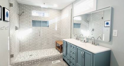Park View Point - 2 Bed/1.5 Bath Centrally Located