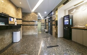 Lobby - Hotel Azit - Sinsigaji (Jeonju)