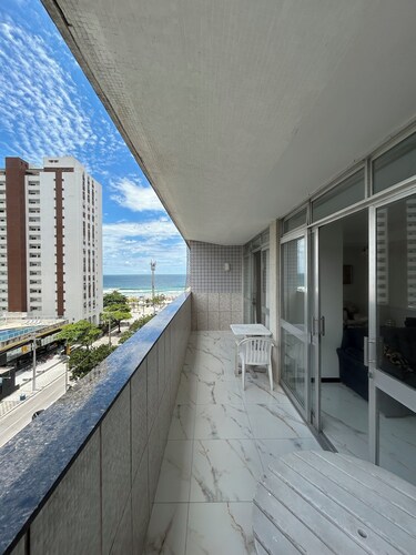 4 Bedrooms with Sea View.