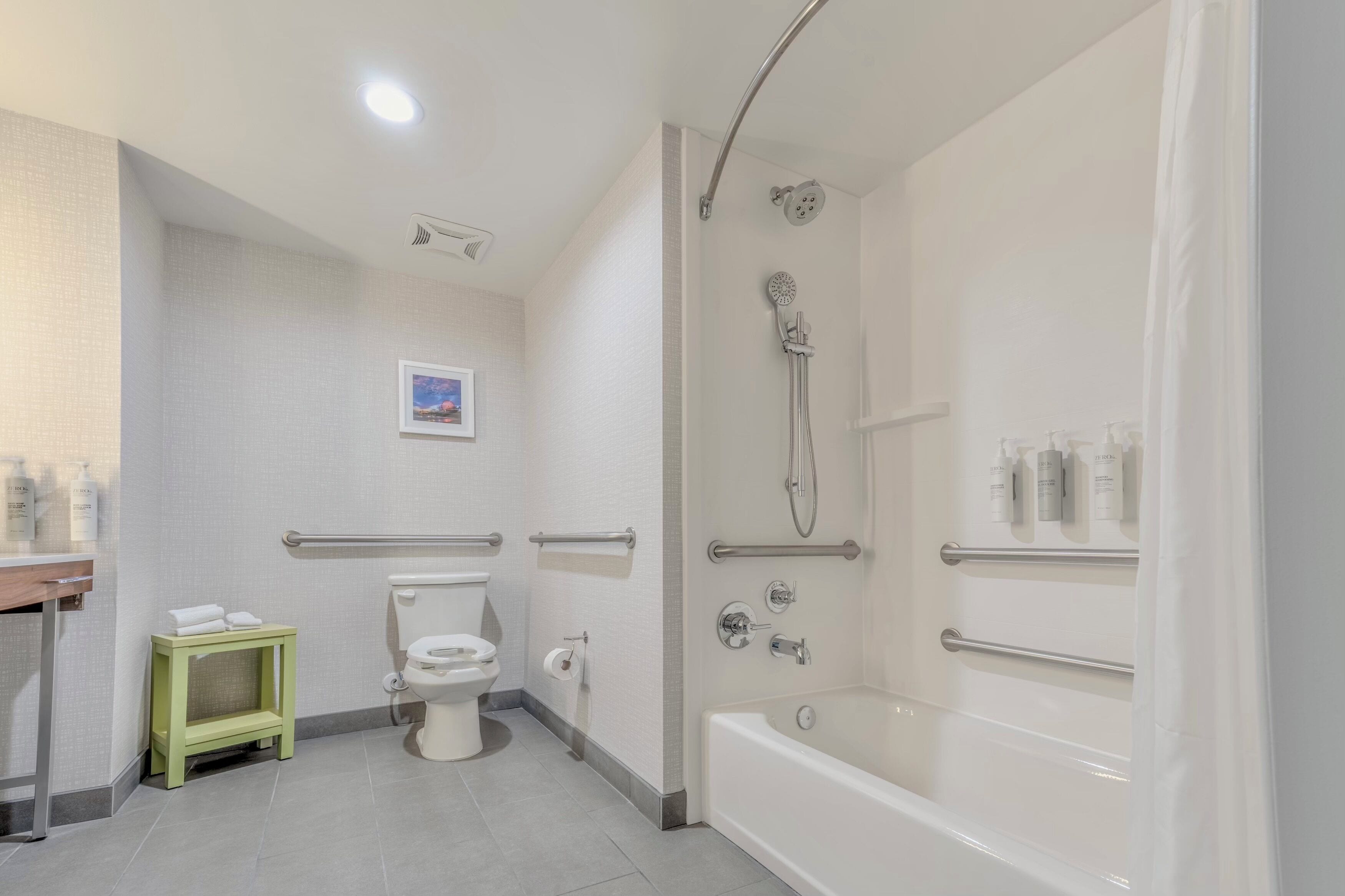 Room, 2 Queen Beds, Accessible (Hearing) | Bathroom