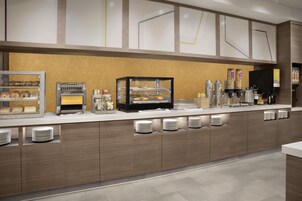 包含每日自助早餐