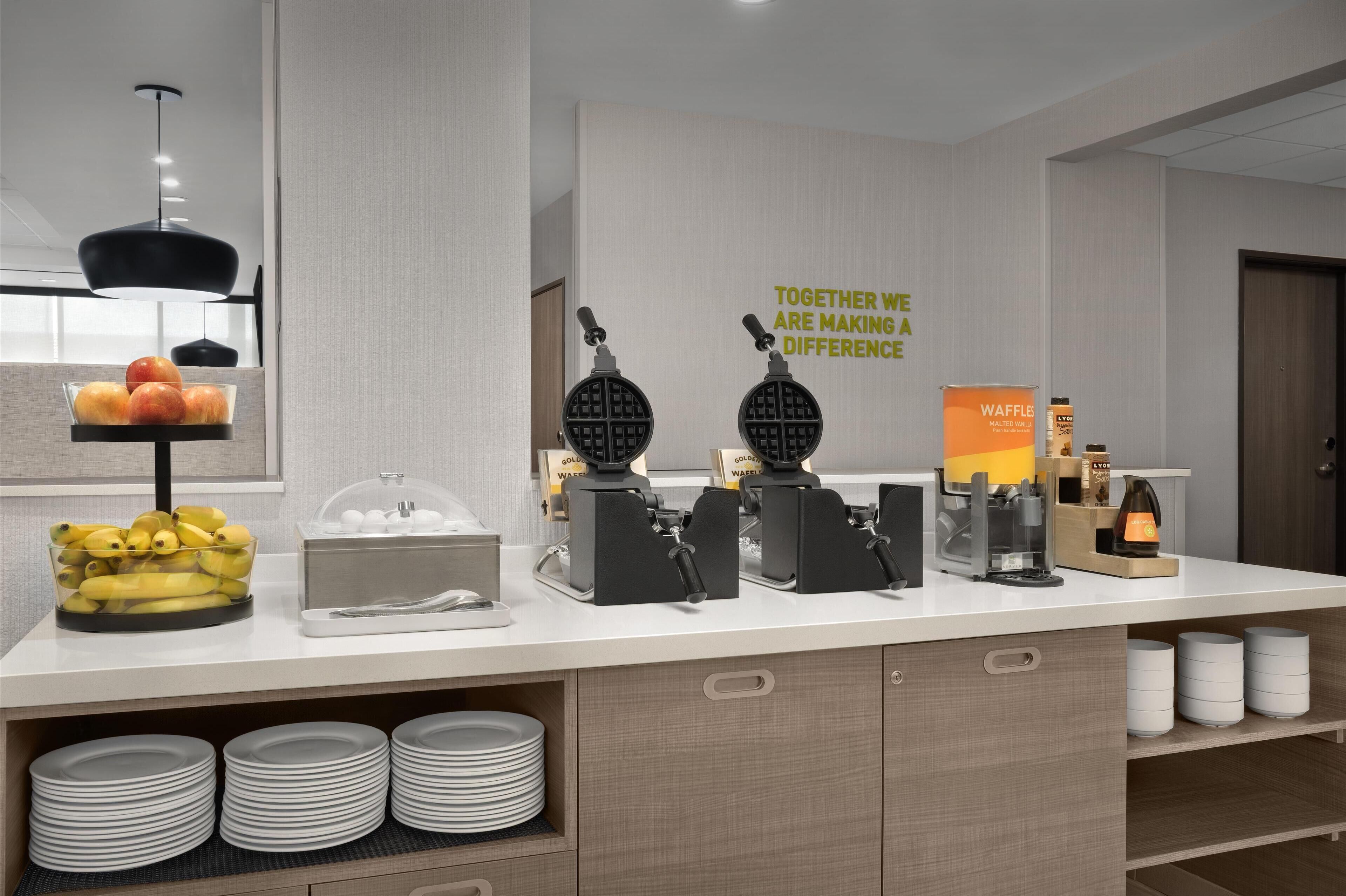 Café da manhã com buffet grátis todos os dias