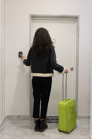 Interior - Dwelling Amelia 1 Apartment, tastefully finished downtown area for couples and families (Bitonto)