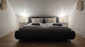 2 habitaciones, tabla de planchar con plancha, wifi y ropa de cama