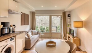 Interior - L’Epicéa - RDJ duplex, proche métro+hôpital (Oullins-Pierre-Bénite)