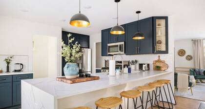 Suburban Haven: Cozy Escape with a Touch of Luxury