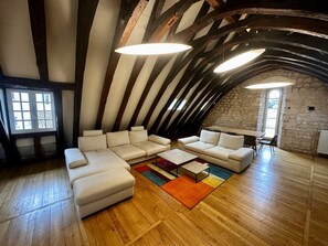 Living area - LES ARCHES (Poitiers)