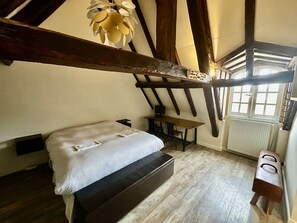 Room - LES ARCHES (Poitiers)