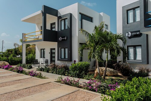 Genesis Residences 
Meads Bay 1 - Downstairs Unit 
