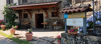 Ideal B&B for relaxing families, hiking, biking and holistic groups.