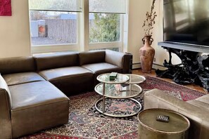 Smart TV - Blue Agave Marfa - Stylish Escape (Marfa)