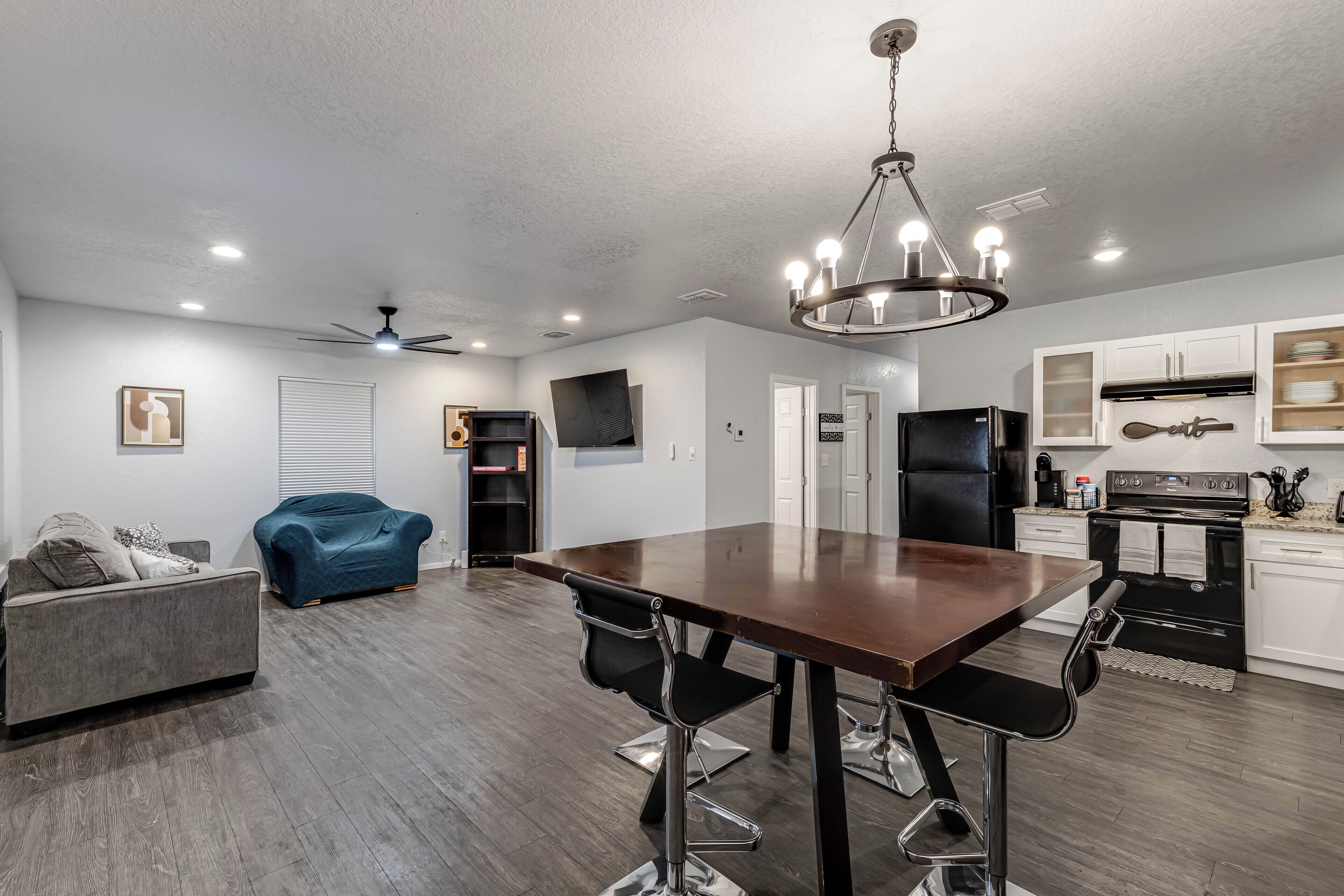 المنشأة من الداخل