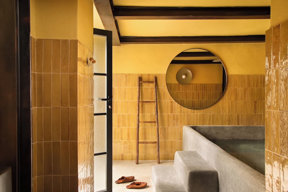 Departamento Confort, 1 cama King size | Baño | Amenidades de baño gratuitas, secadora de cabello, toallas, jabón