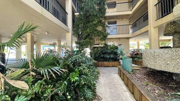 Enceinte de lâhĂ©bergement