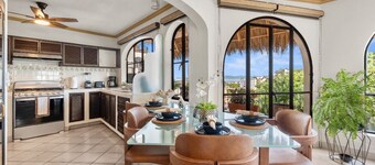 Charming 2BR w/ AC, WiFi & Stunning City + Mountain Views in Romantic Zone