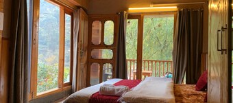 Boutique Riverside homestay Pet Friendly 