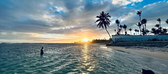 Cozy 3-bedroom house in peaceful Juan Dolio with WiFi, AC