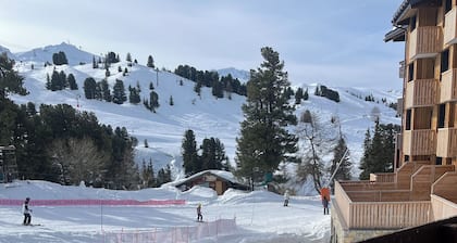 Divisible Savoyard studio in the mountains, south-facing, overlooking the slopes