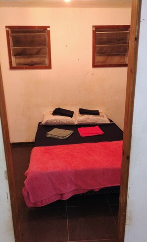 2 quartos, Wi-Fi de cortesia, roupa de cama