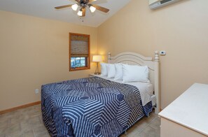 2 bedrooms, iron/ironing board, WiFi, bed sheets - A Suite Place .5 mi from Beach (Michigan City)