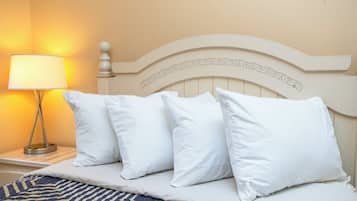 2 habitaciones, tabla de planchar con plancha, wifi y ropa de cama