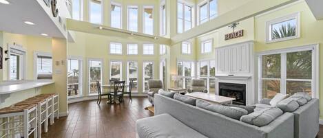 Télévision, cheminée