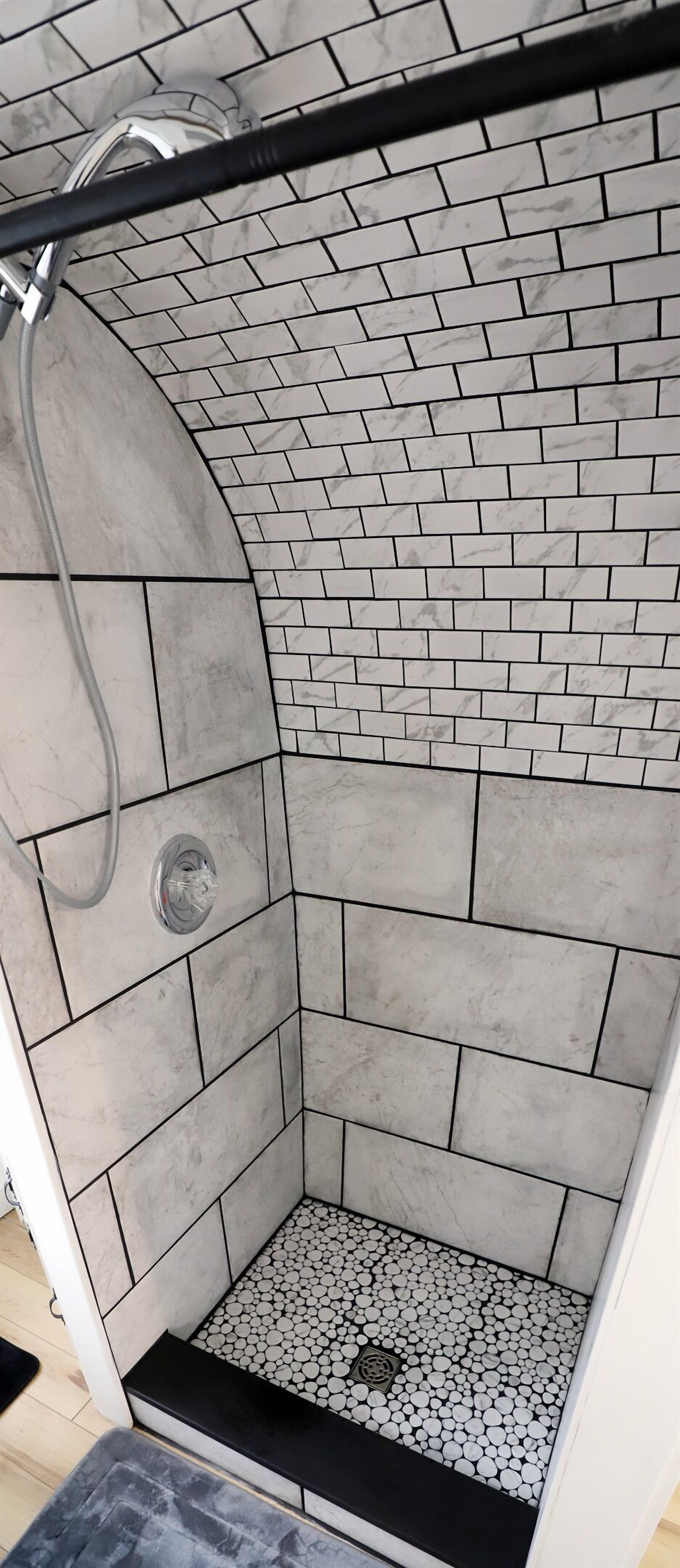 Shower, towels