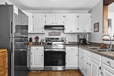 *NEW*Hops House-Sleeps10-8Mi.toCDP&15Mi.toASV